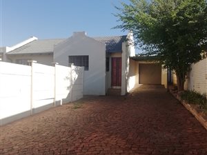 3 Bed House in Grobler Park