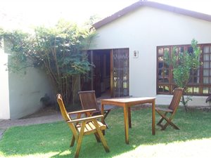 1 Bedroom Garden Cottage in Craighall Park
