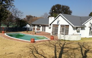 6 Bedroom House in Petervale