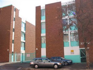 2 Bed Apartment in Kempton Park Central