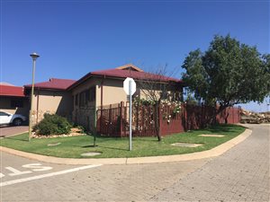 4 Bed House in Aqua Vista