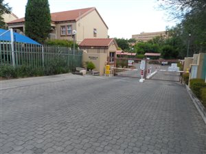 2 Bed Apartment in Sunninghill