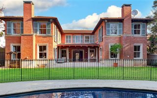 4 Bedroom House in Hyde Park