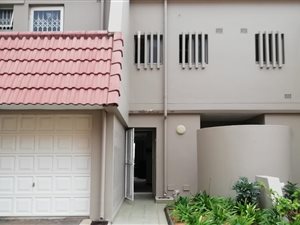 3 Bed Townhouse in La Mercy