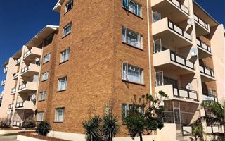 2 Bedroom Flat in North End