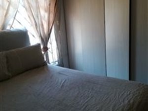 2 Bed House in Cosmo City