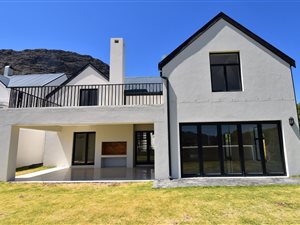 4 Bed House in Franschhoek