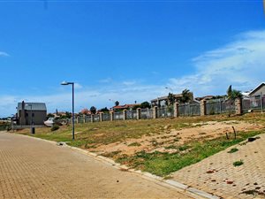 203 m² Land available in Hartenbos Heuwels