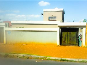 2 Bed House in Mofolo North