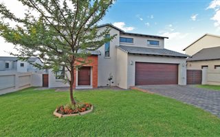 3 Bedroom House in Boardwalk