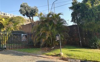 2 Bedroom Garden Cottage in Northcliff