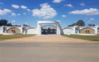 9500 m² Land available in Christiana