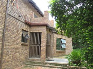 4 Bed House in Leeuwfontein