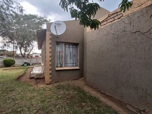 3 Bed House in Windmill Park