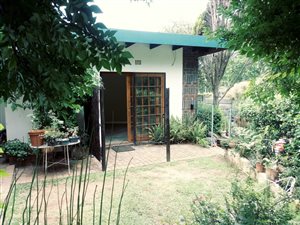 4 Bed House in Florida Glen
