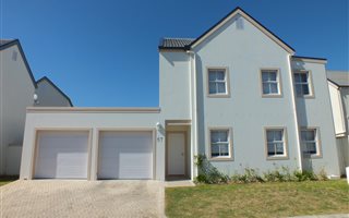 3 Bedroom House in Dennegeur