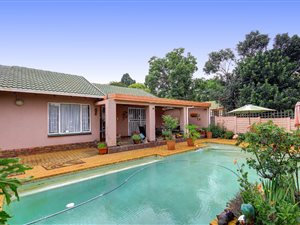 4 Bed House in Bergbron