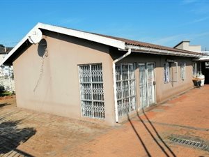 3 Bed House in Shastri Park