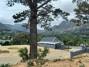 950 m² Land available in Hout Bay and surrounds