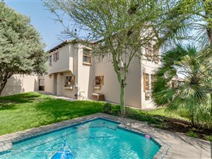 4 Bed House in Kyalami Hills