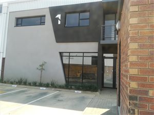 1009 m² Industrial space in Louwlardia