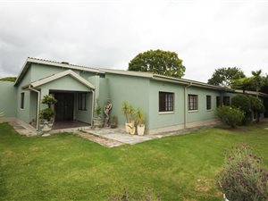 4 Bed House in George East