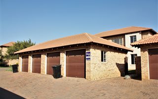 3 Bedroom House in Tijger Valley and surrounds