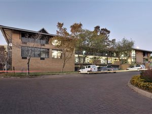 70.3099975585938 m² Office Space in Waterfall Estate