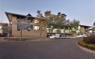 70.3099975585938 m² Office Space in Waterfall Estate