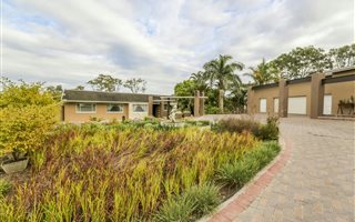10 ha Smallholding in Beacon Bay
