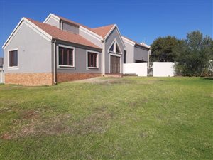 4 Bed Cluster in Broadacres