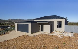 3 Bedroom House in Noordhoek