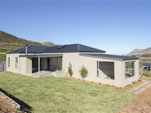 3 Bed House in Noordhoek