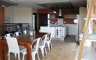 3 Bedroom Penthouse in Rosebank