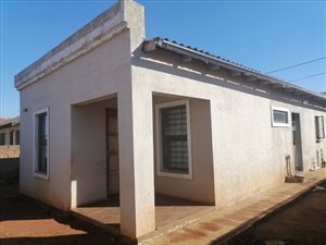 3 Bed House in Vosloorus