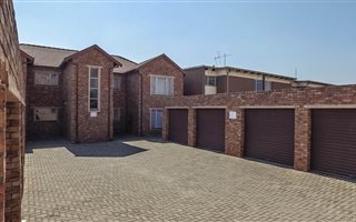 3 Bedroom Apartment in Spartan