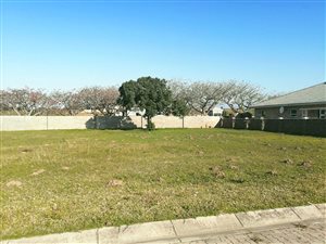 670 m² Land available in Boesmansriviermond