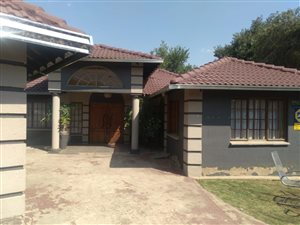 4 Bedroom House in Dalpark