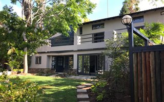 3 Bedroom House in Linden