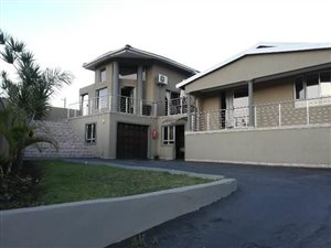 5 Bed House in Starwood