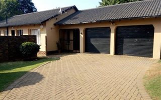 4 Bedroom House in Crystal Park
