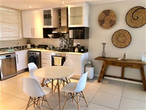 2 Bed Apartment in Rosebank