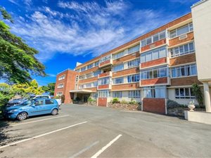 2 Bed Flat in Essenwood