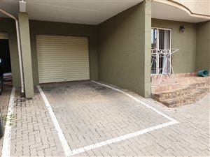 27 m² Commercial space in Amberfield