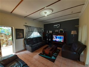4 Bed House in Grosvenor