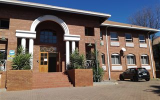 384 m² Office Space in Bedfordview