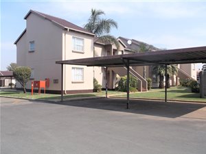 2 Bed Apartment in Bonaero Park