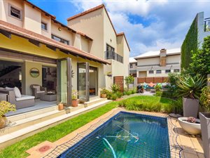 3 Bed House in Stone River Estate