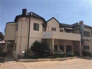 2040 m² Commercial space in Bellevue