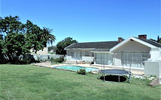 3 Bedroom House in Vanes Estate
